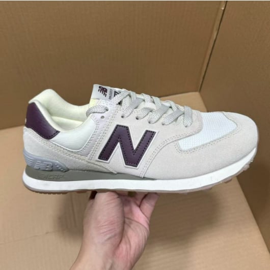View 2 - White / Beige