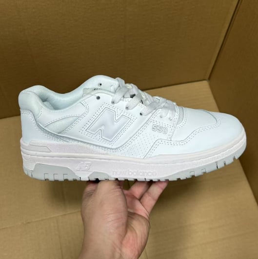 View 5 - White / Grey