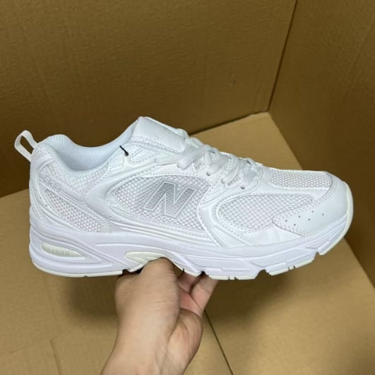 View 4 - White