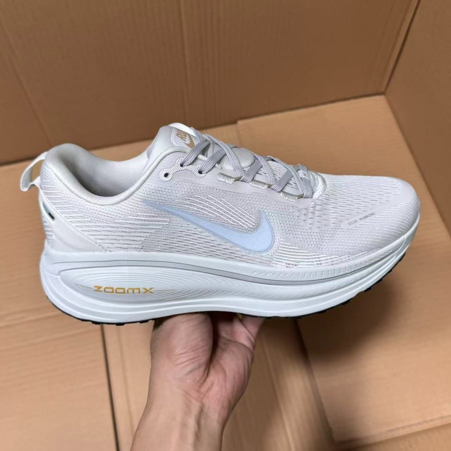 Basketball Shoes Batch Lunar Series