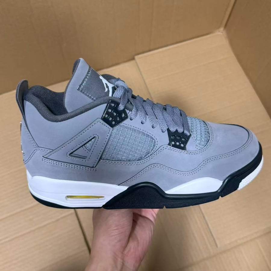 View 8 - Grey