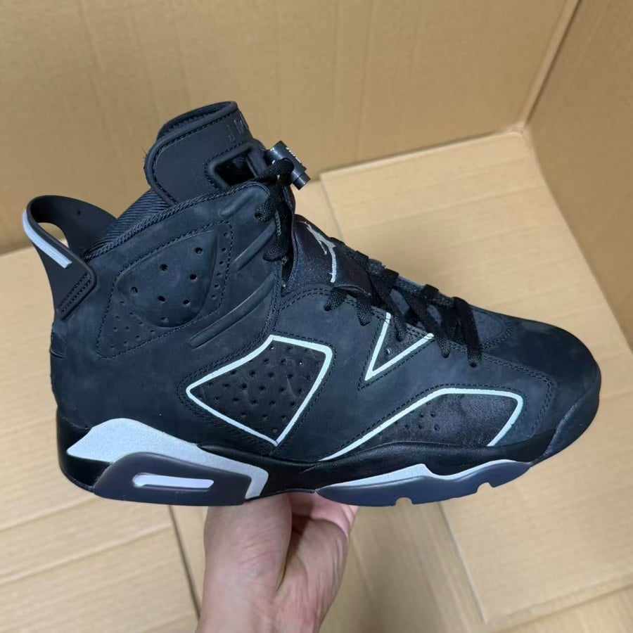 View 2 - Black / Grey