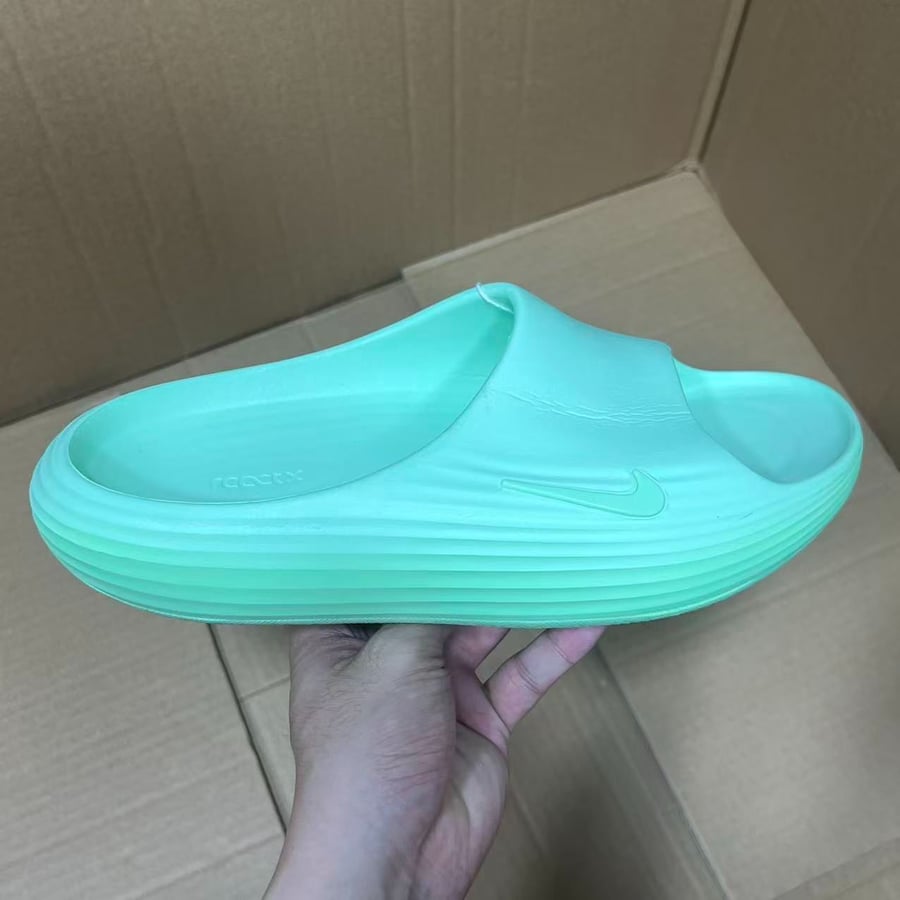 Slides & Sandals Batch Nike Clogs Series