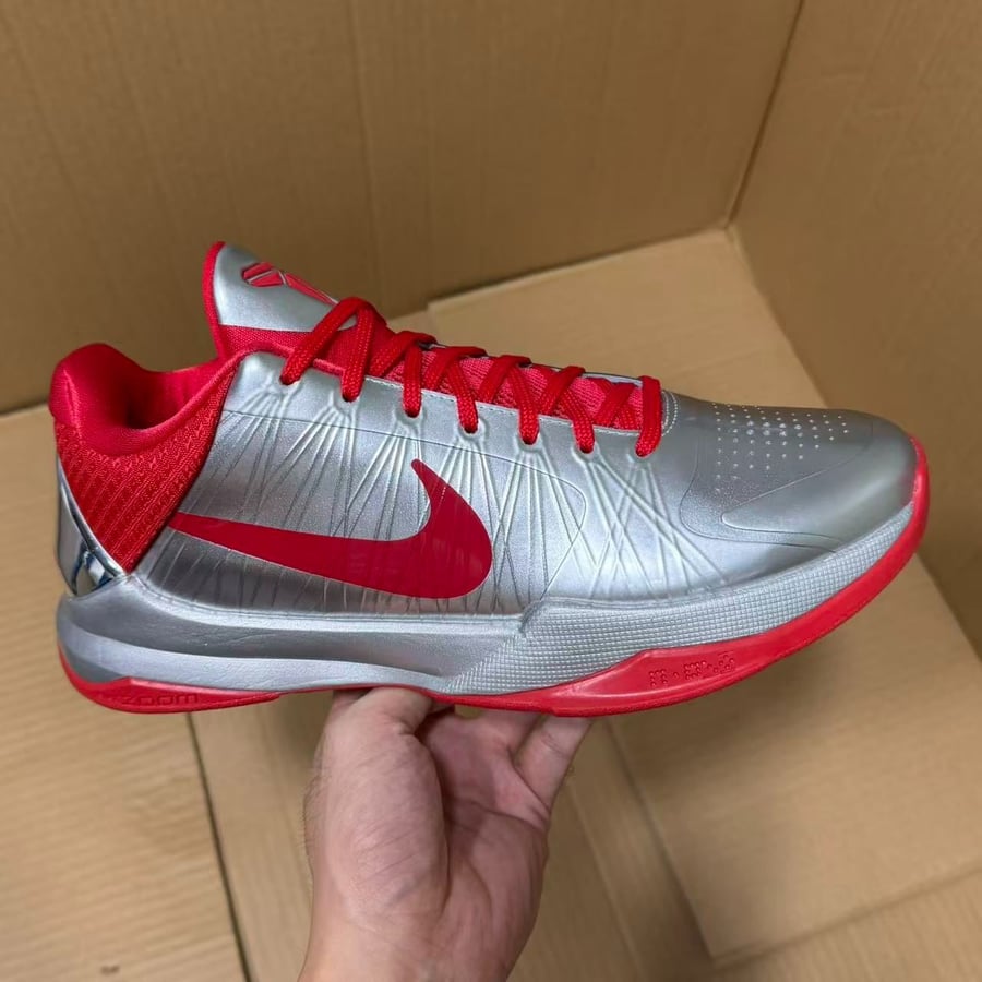 View 6 - Grey / Red