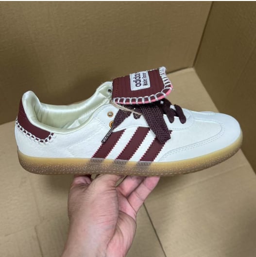 View 3 - White / Brown
