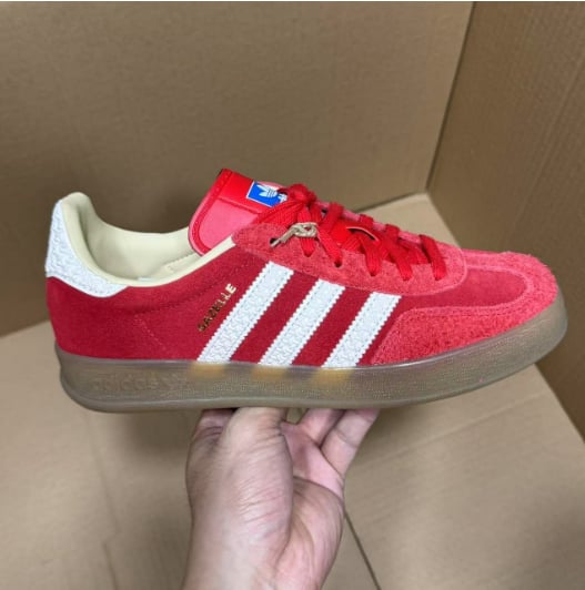 View 5 - White / Red