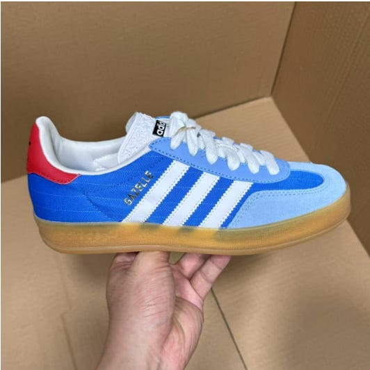 View 2 - Blue