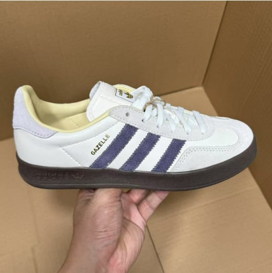 View 2 - White / Grey