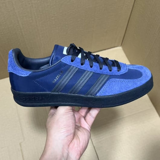View 4 - Blue