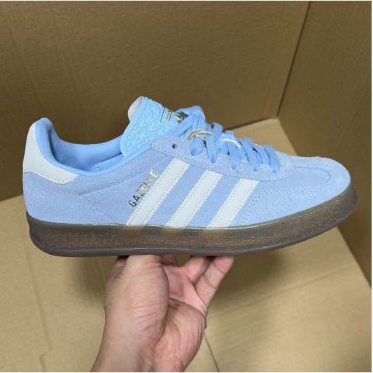 View 2 - White / Blue