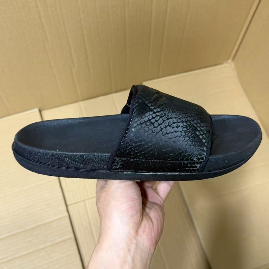 View 2 - Black