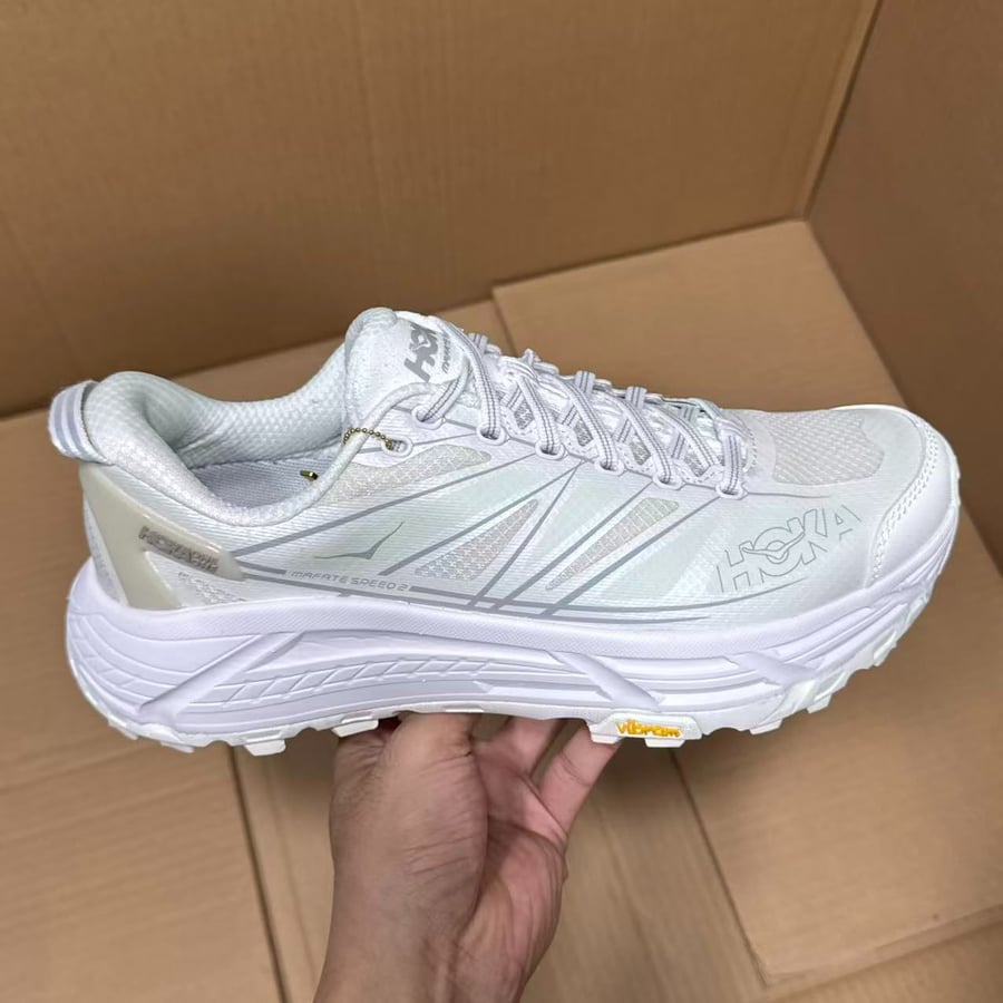 View 7 - White / Grey