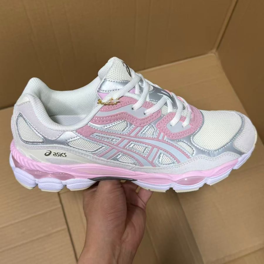 View 2 - Grey / Pink