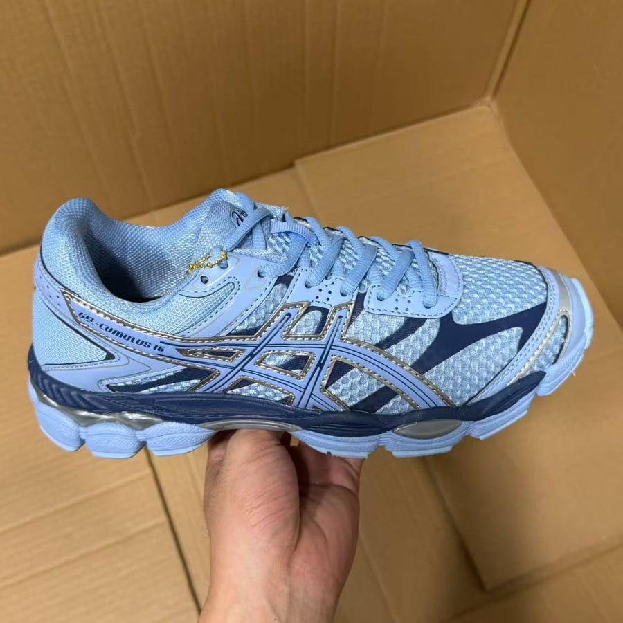 View 4 - Grey / Blue