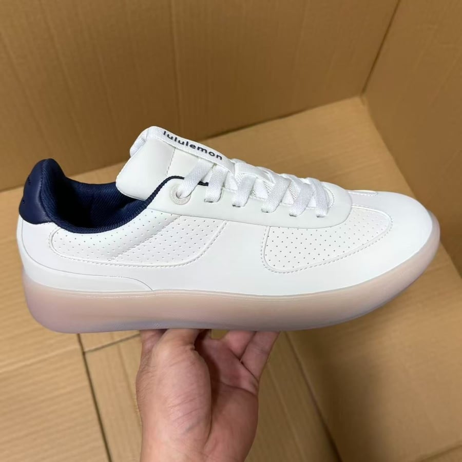 View 5 - White / Blue