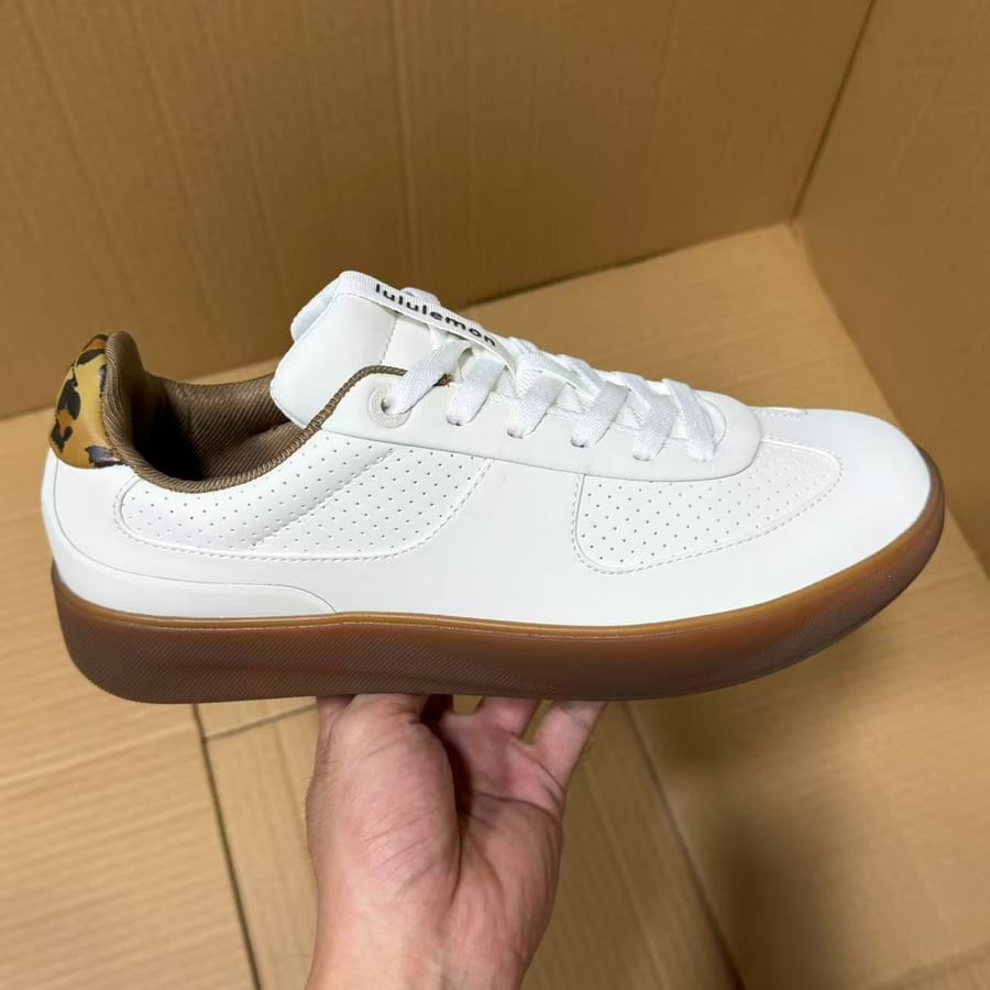View 6 - White / Brown