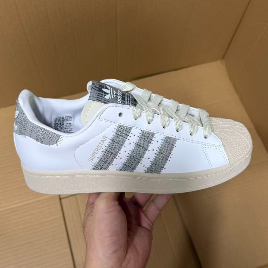 Sneakers H11 Batch Superstar Series