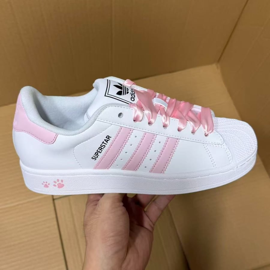 View 4 - White / Pink