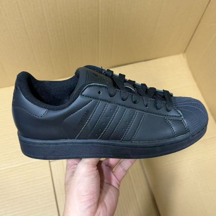 View 7 - Black
