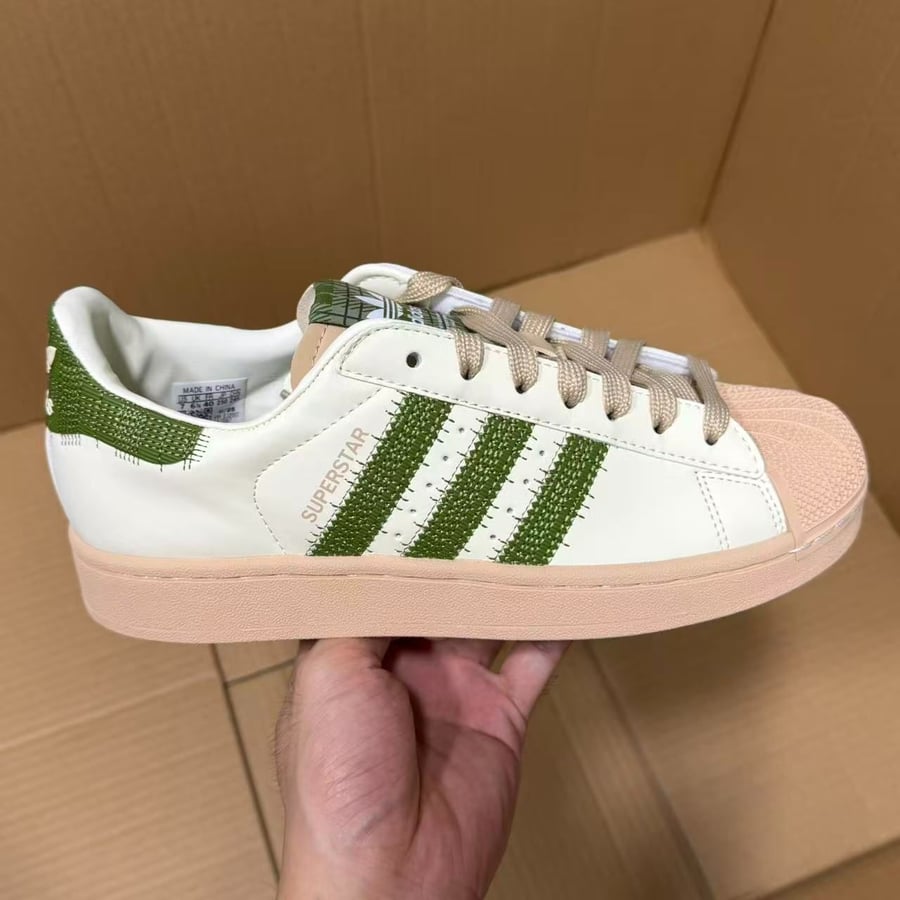 View 5 - Green / Beige
