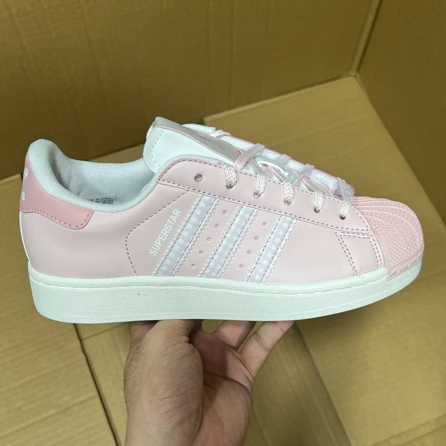 View 3 - Pink