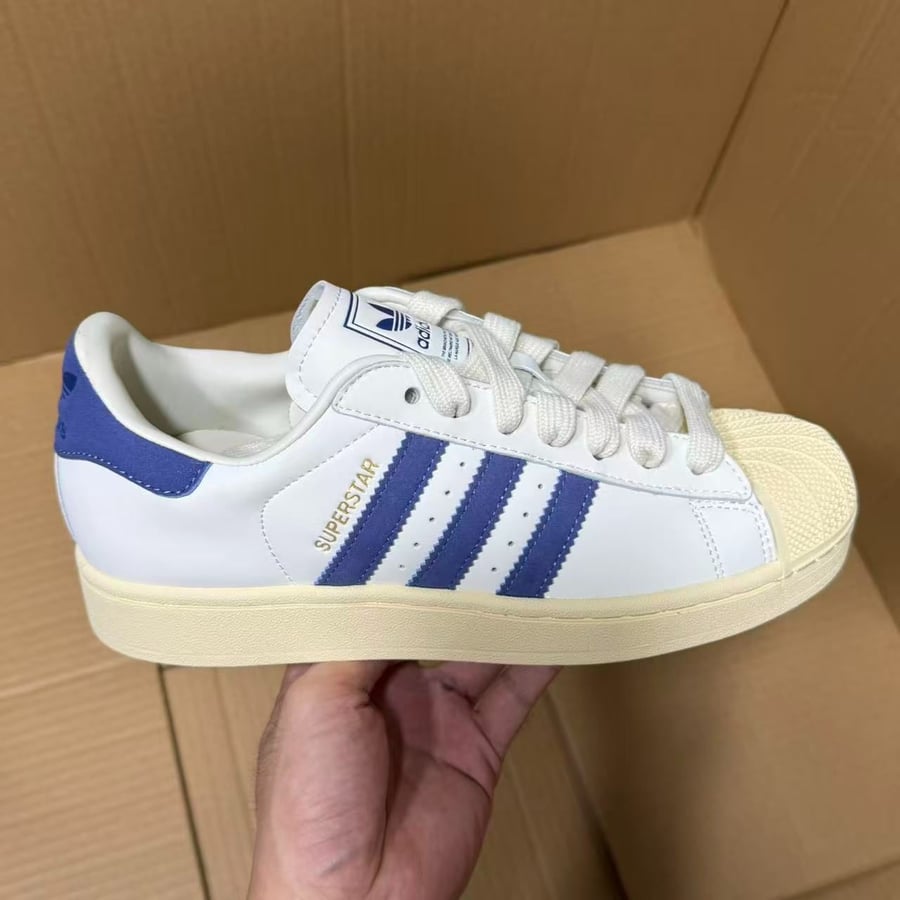 View 5 - White / Blue