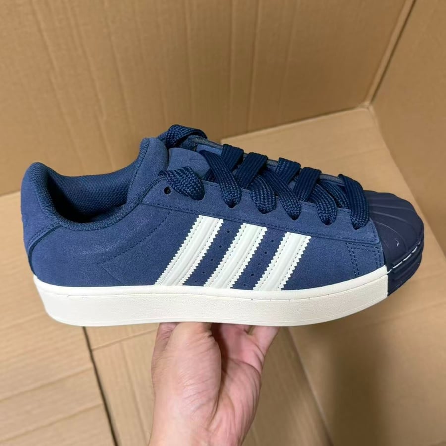 View 7 - Blue