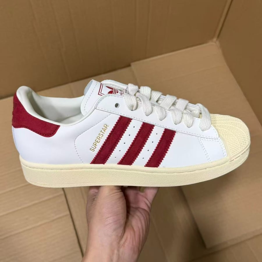 Sneakers H11 Batch Superstar Series