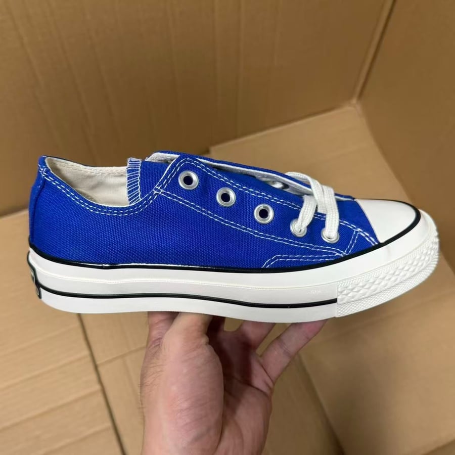 View 3 - Blue