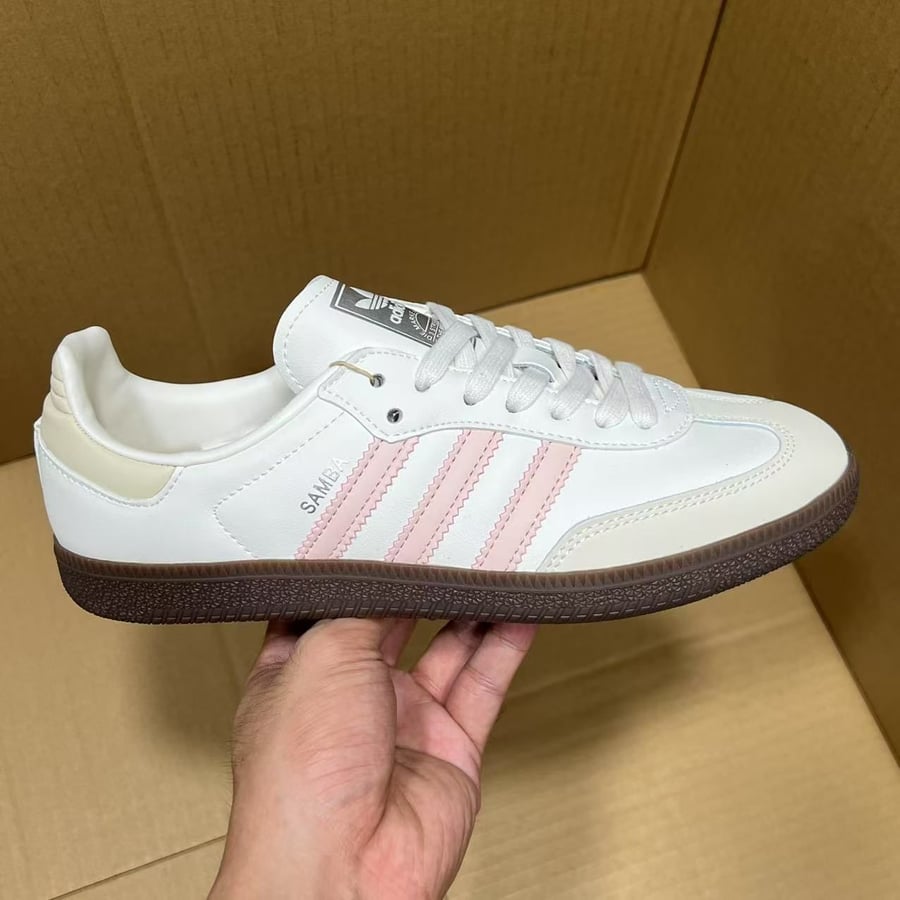 View 3 - White / Pink