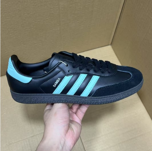 View 5 - Black / Green