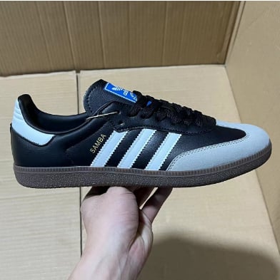 View 4 - Black / Grey