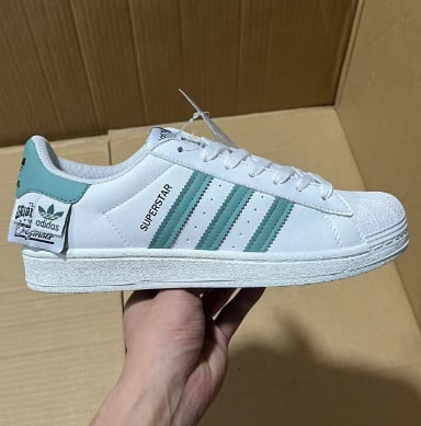 View 3 - White / Grey