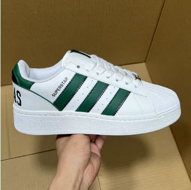 Sneakers Exclusive Batch Superstar Series