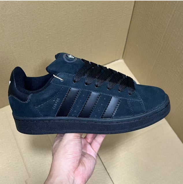 Sneakers Exclusive Batch Superstar Series