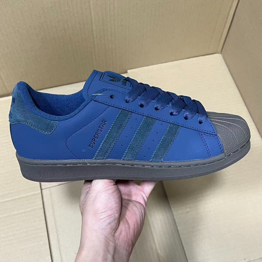 View 3 - Blue