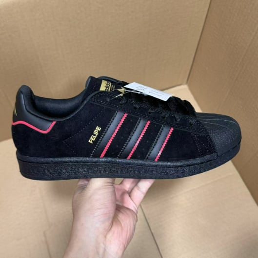 View 2 - Black