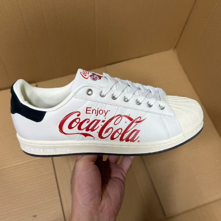 View 7 - White / Red