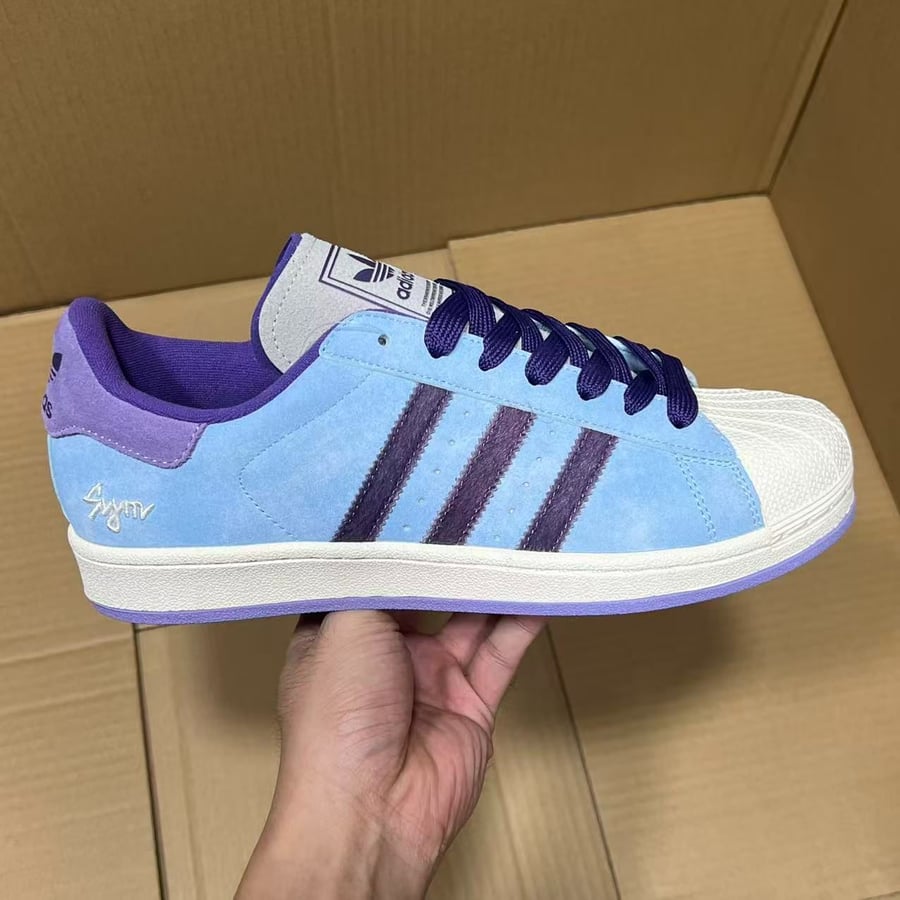 Sneakers Exclusive Batch Superstar Series