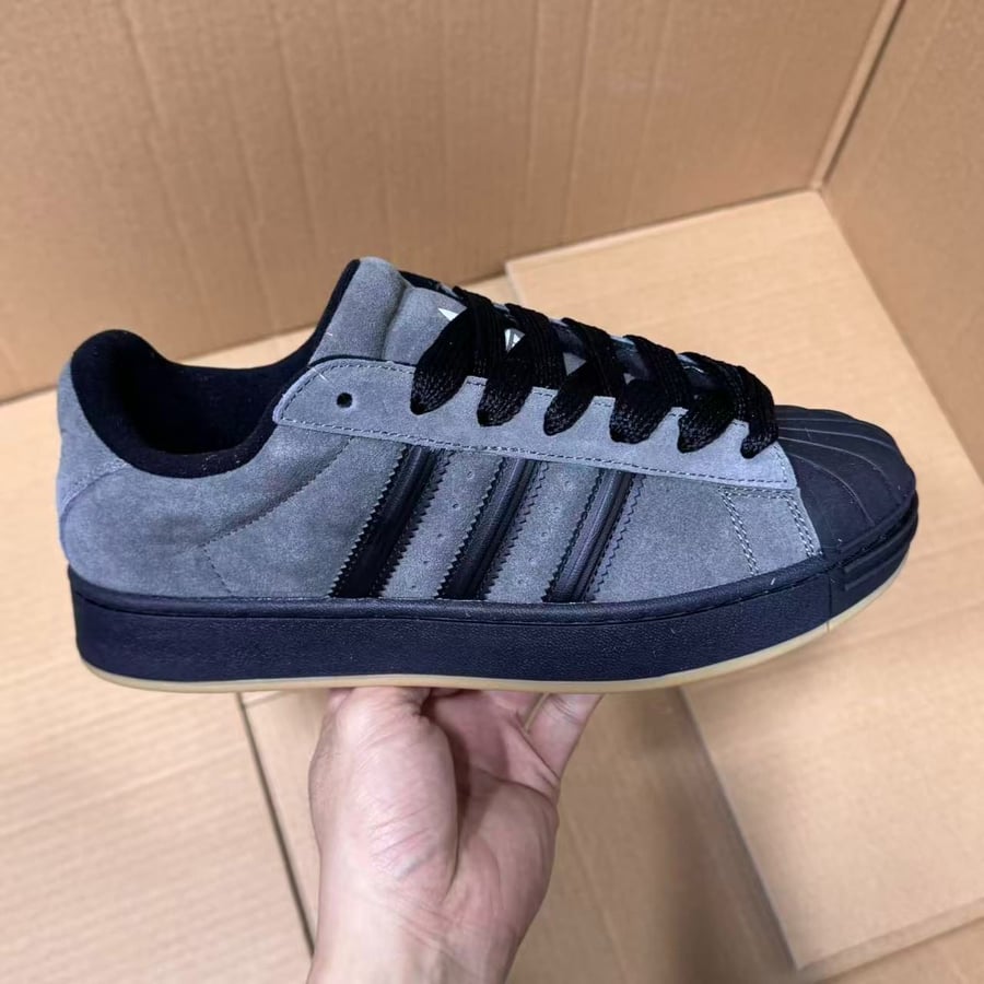 View 5 - Black / Grey