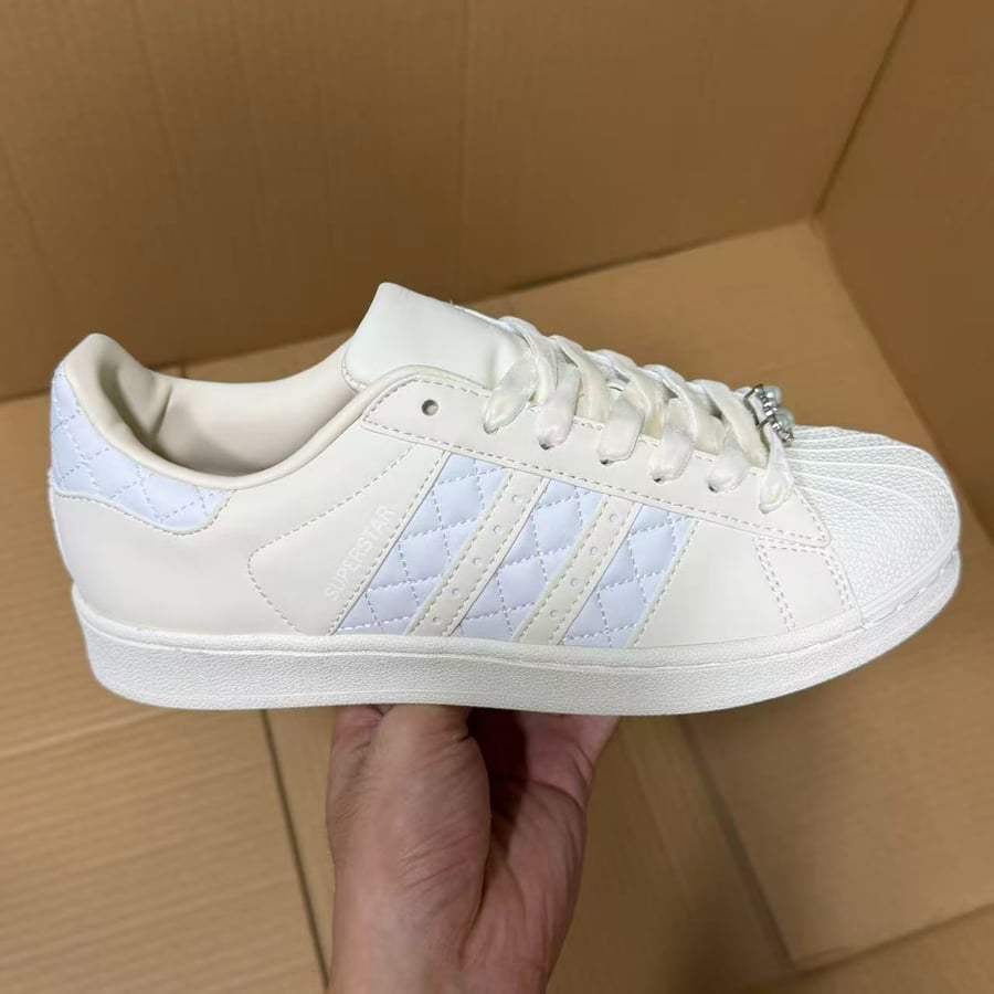View 4 - Beige