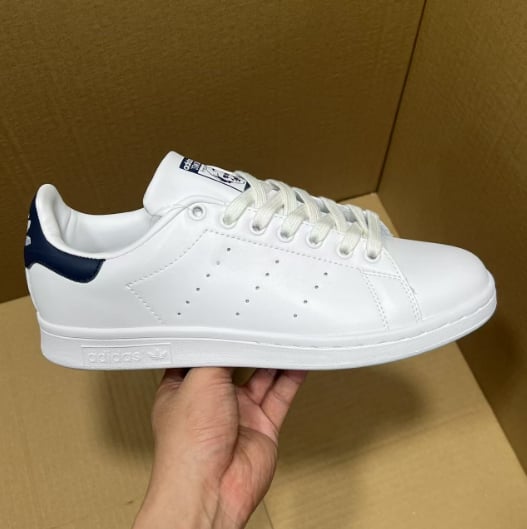 View 2 - White / Blue