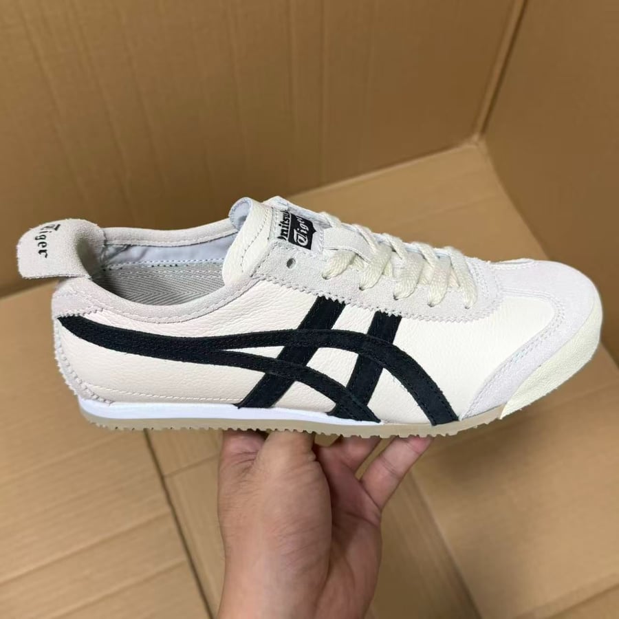 View 2 - Black / Beige