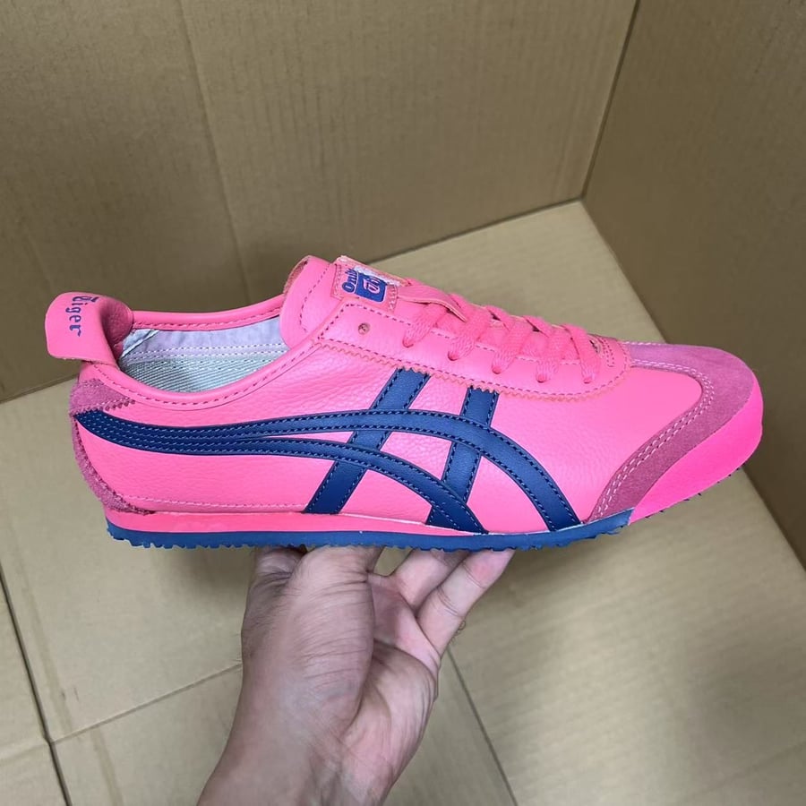 View 3 - Blue / Pink