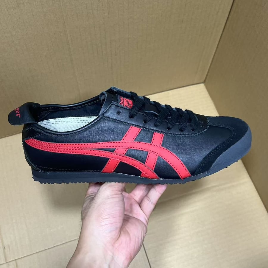View 2 - Black / Red