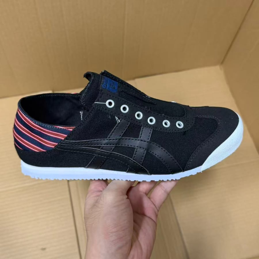 View 2 - Black / Blue