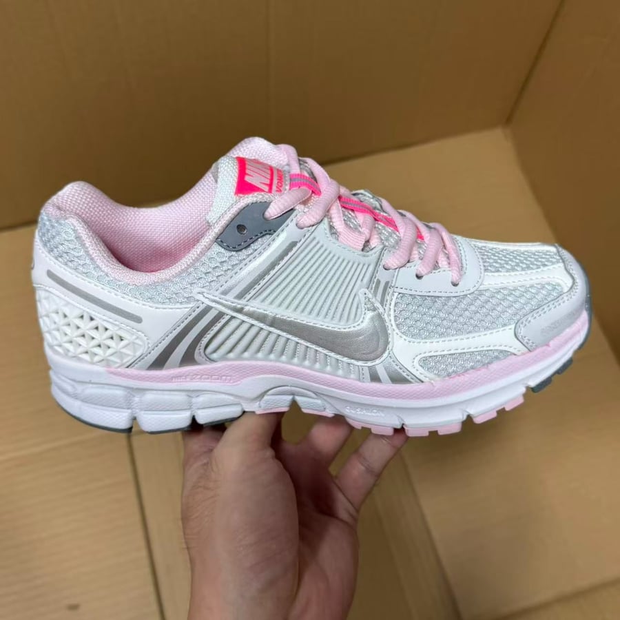 View 5 - White / Pink