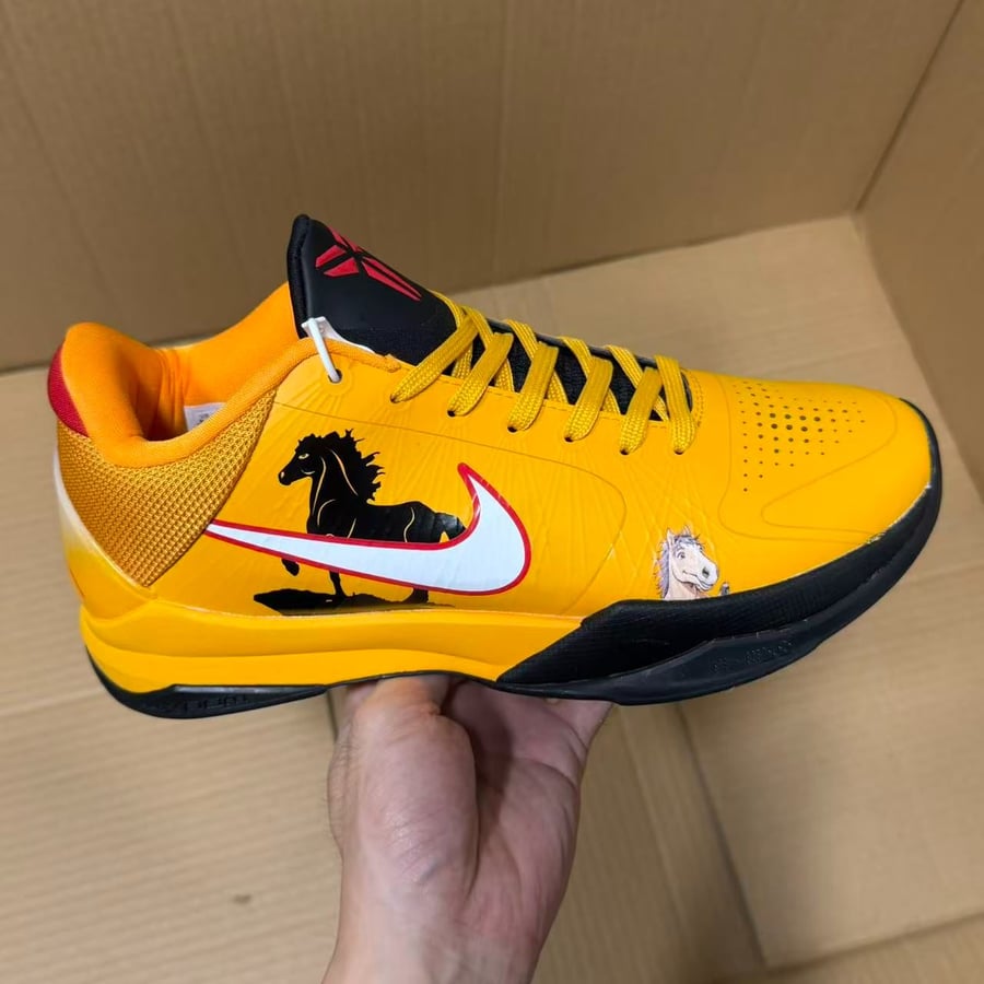 View 3 - Black / Yellow