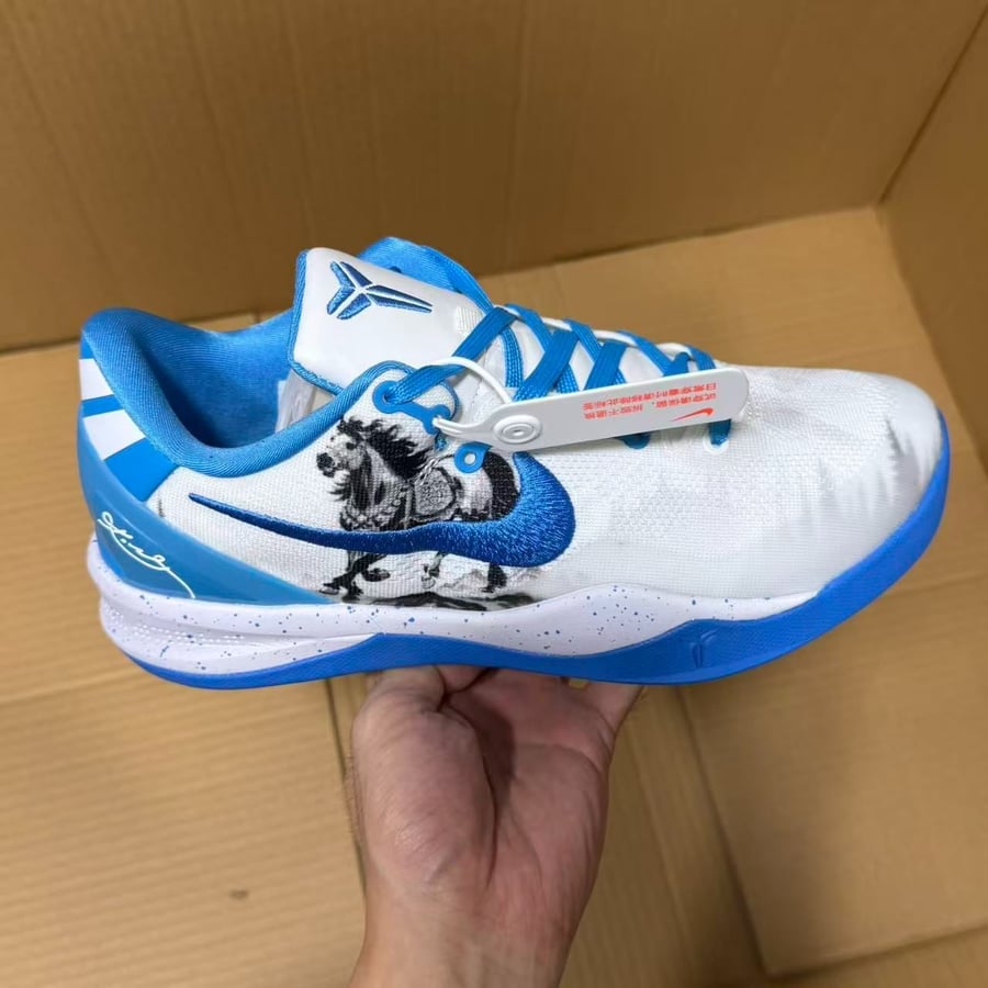 View 4 - White / Blue