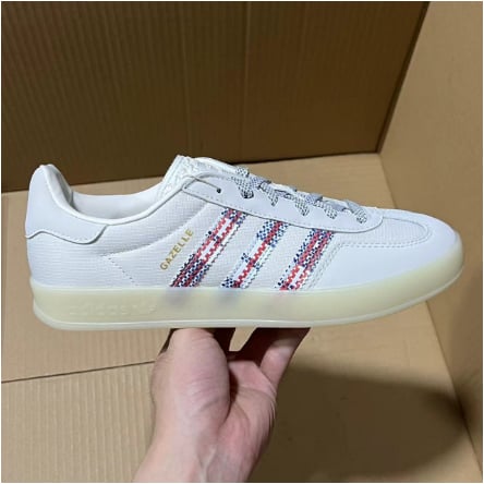 View 2 - White
